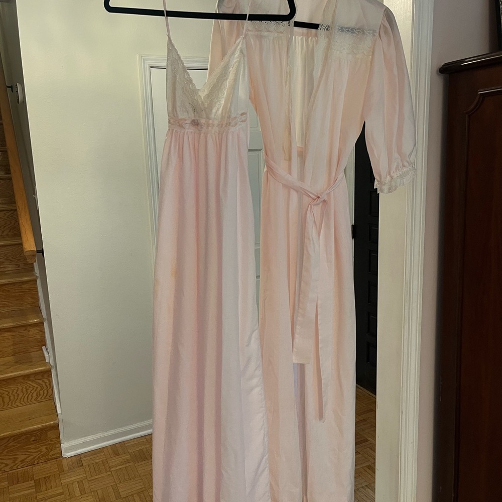 Christian Dior nightgown and robe set